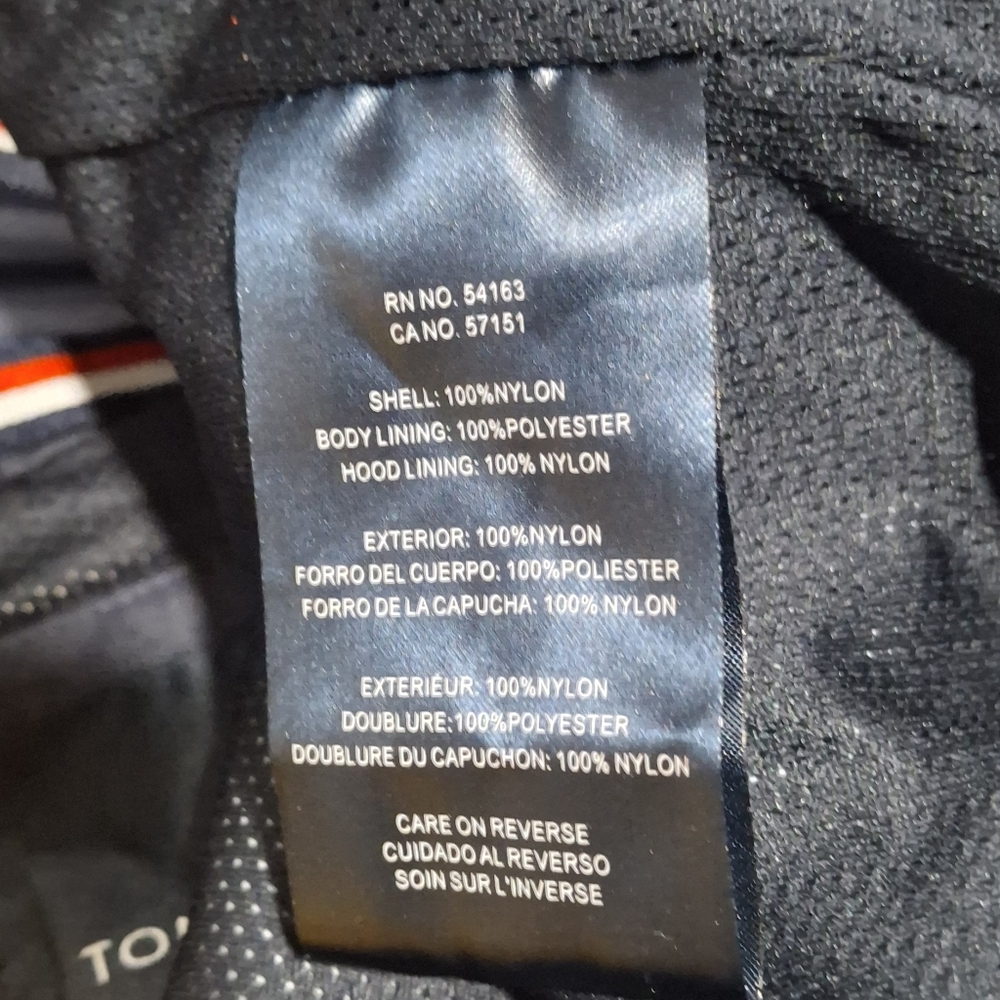 Tommy Hilfiger Yellow and Black Jacket 🚭SMOKE FREE HOME - Picture 7 of 10